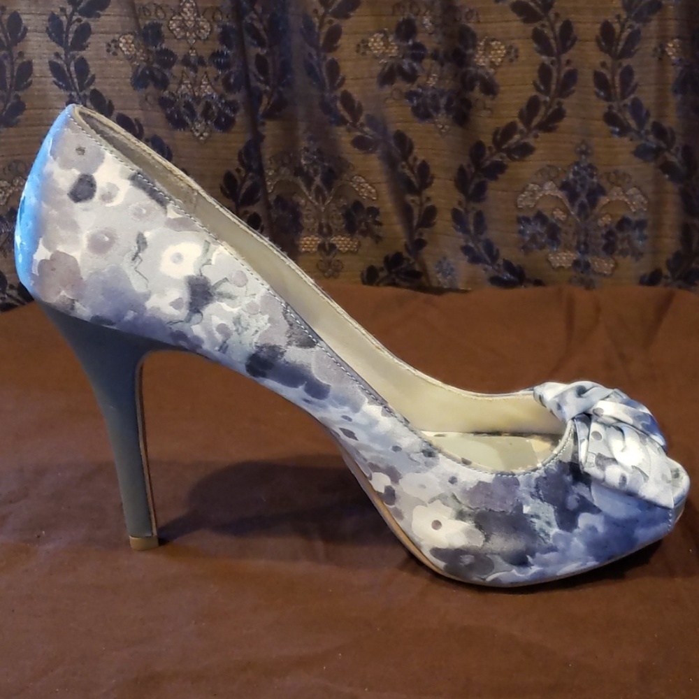 Womens shoe